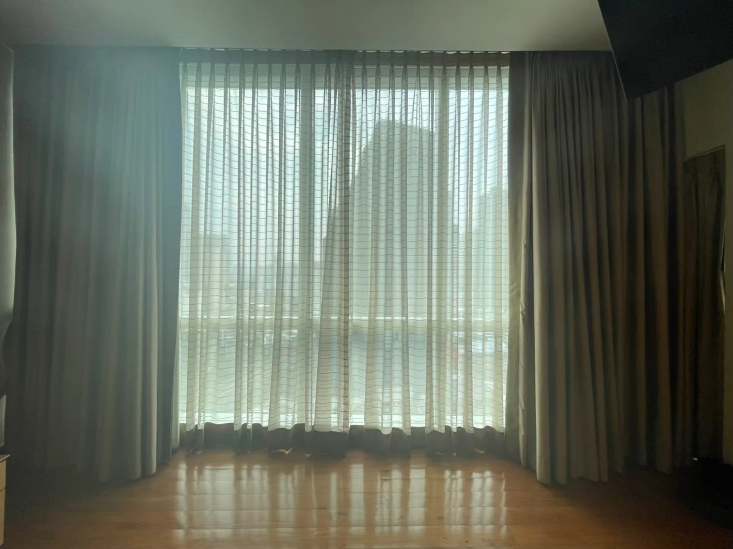 Property photos for Le Raffine Jambunuda Sukhumvit 31