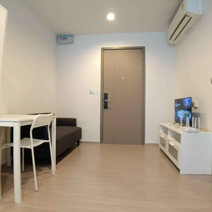 Property photos for Life Asoke Hype