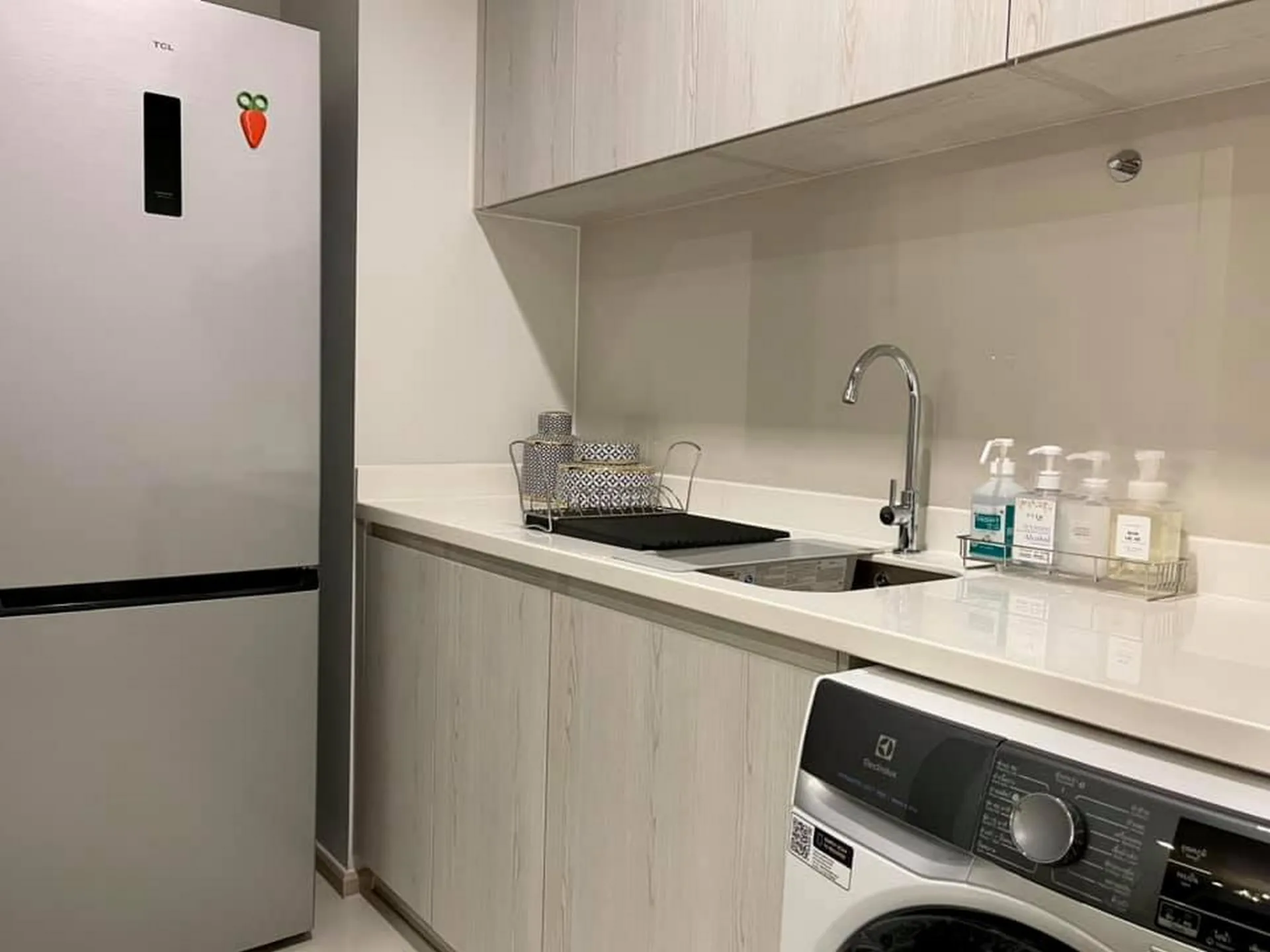 Property photos for Life One Wireless
