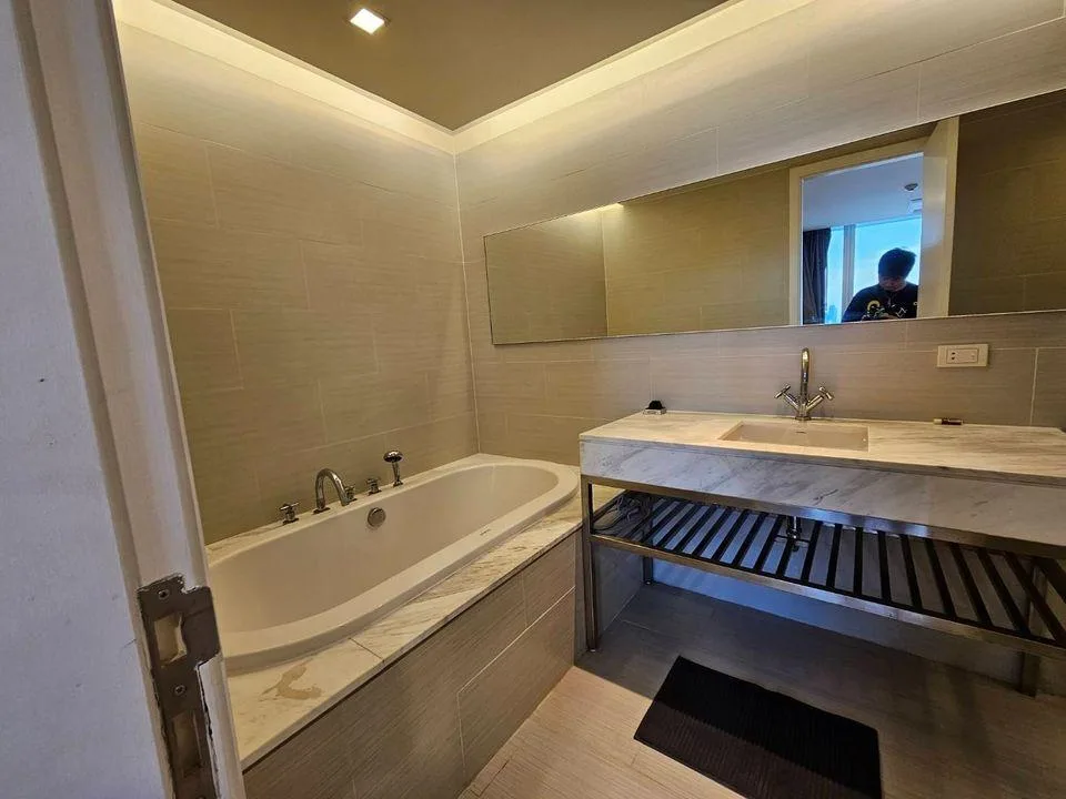 Property photos for Sathorn Heritage