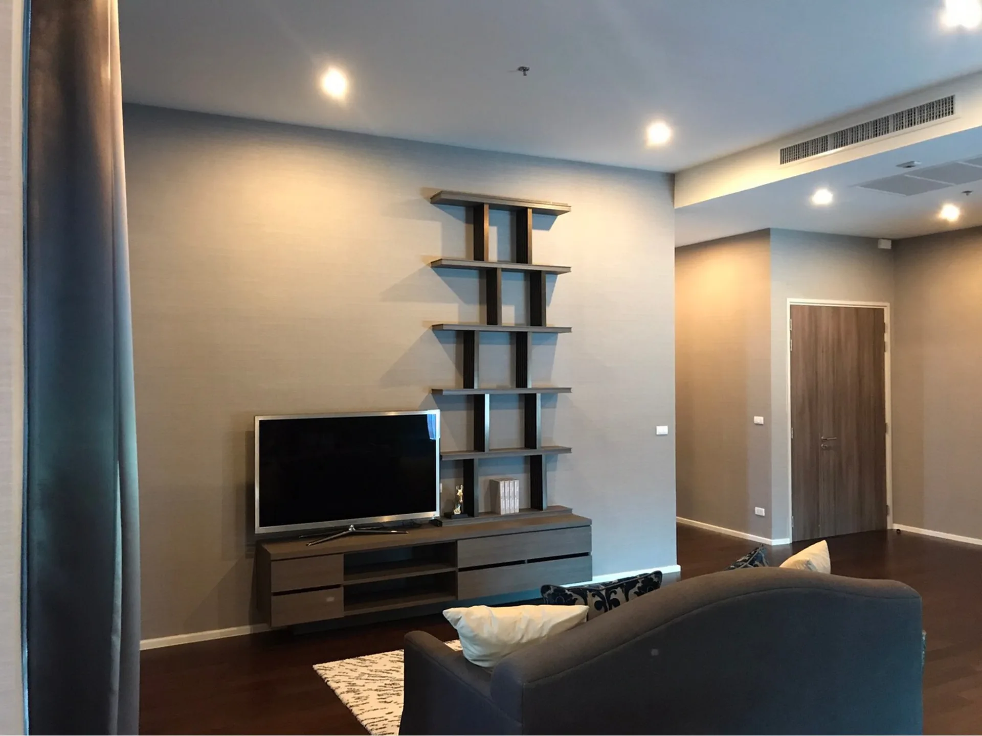 Property photos for The Capital Ekamai-Thonglor