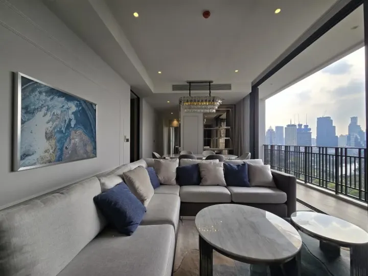 Property photos for Muniq Langsuan
