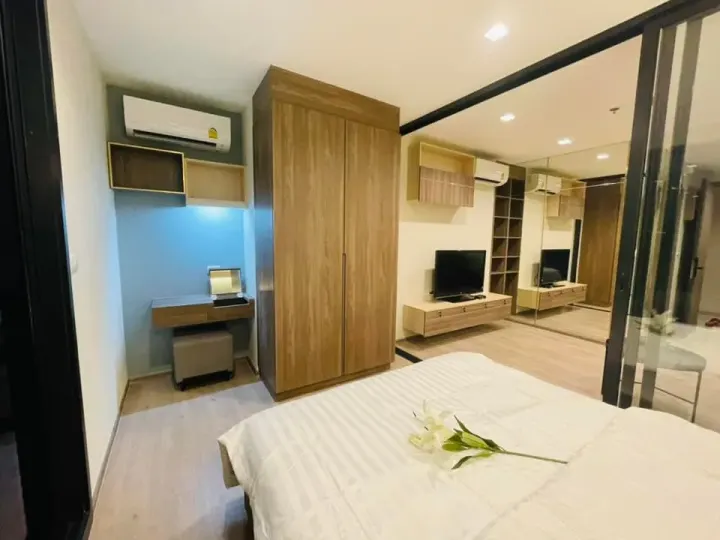 Property photos for THE LINE Phahonyothin Park