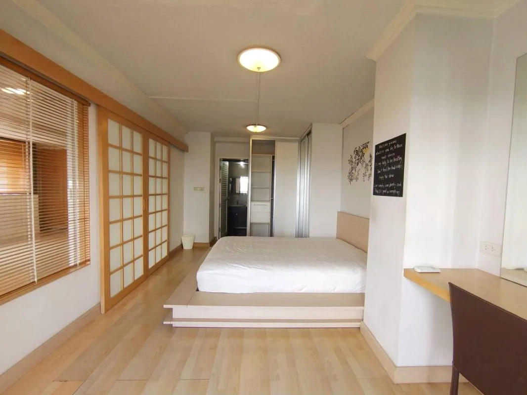 Property photos for 38 Mansion