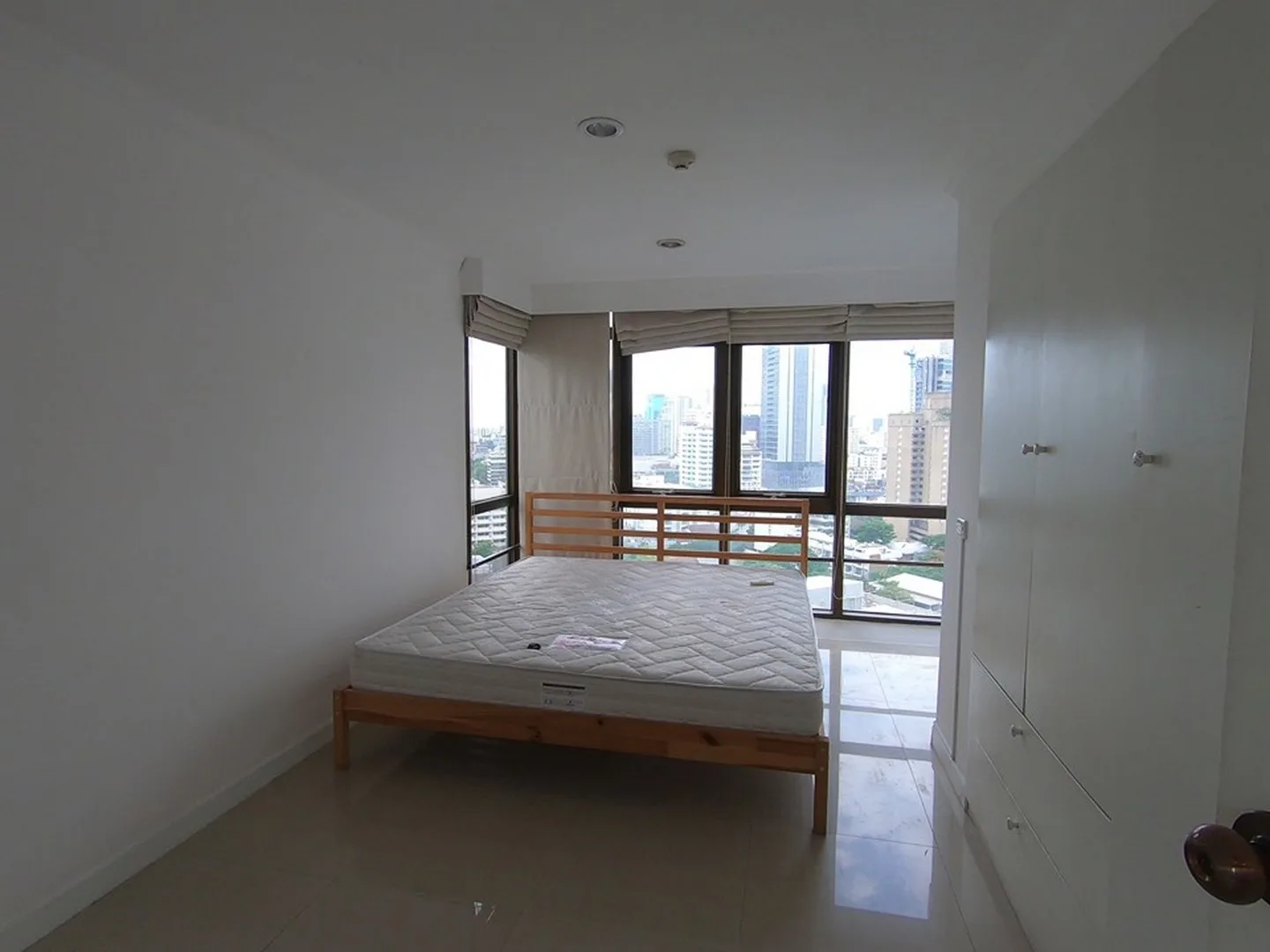 Property photos for The Waterford Park Sukhumvit 53