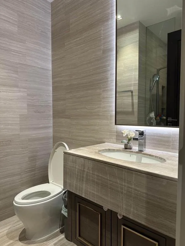 Property photos for The Diplomat 39