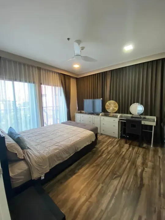 Property photos for Noble Reveal