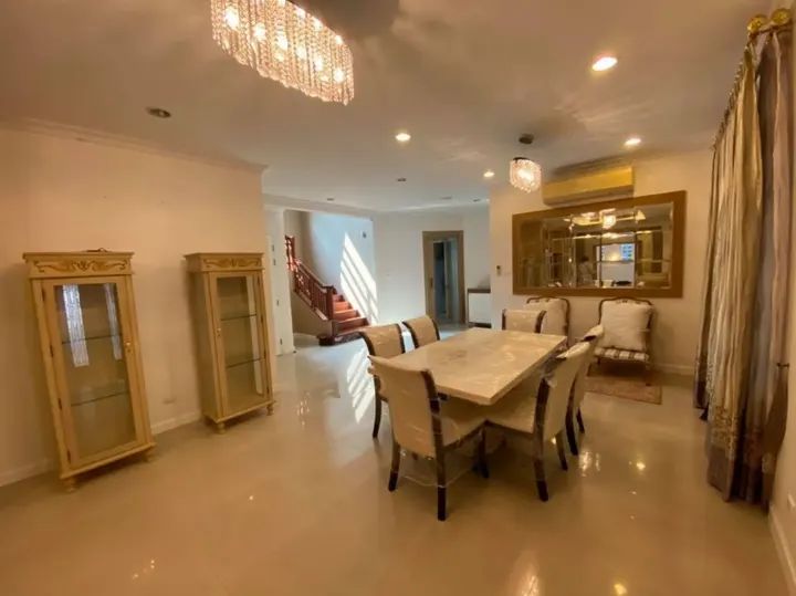 Property photos for Moobaan Narasiri Pattanakarn-srinakarindra
