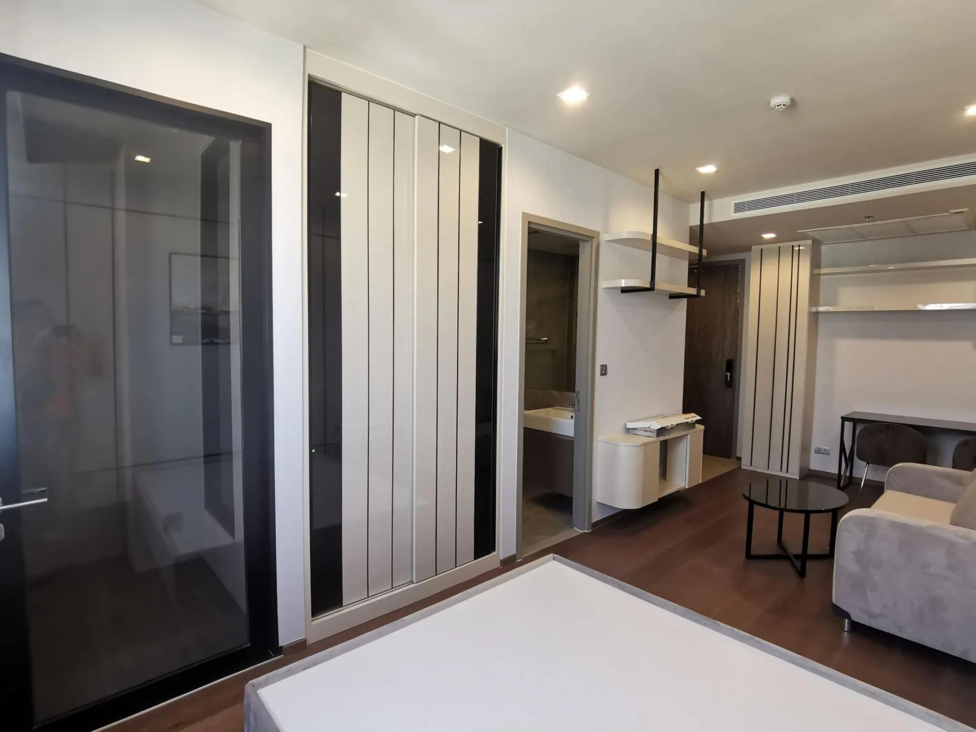 Property photos for Ideo Q Victory