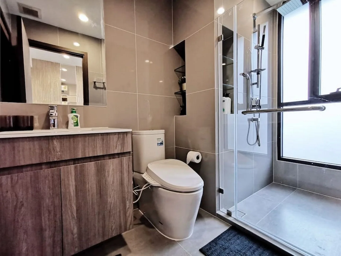 Property photos for Ideo Mobi Asoke