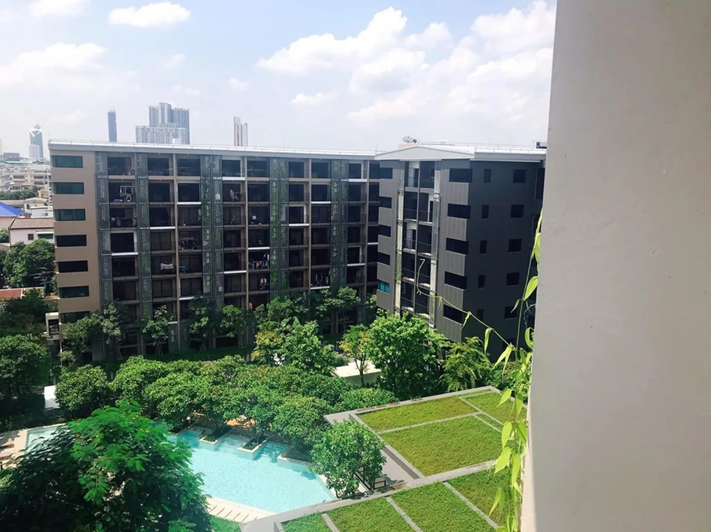 Property photos for Blossom Condo @ Sathorn - Charoenrat