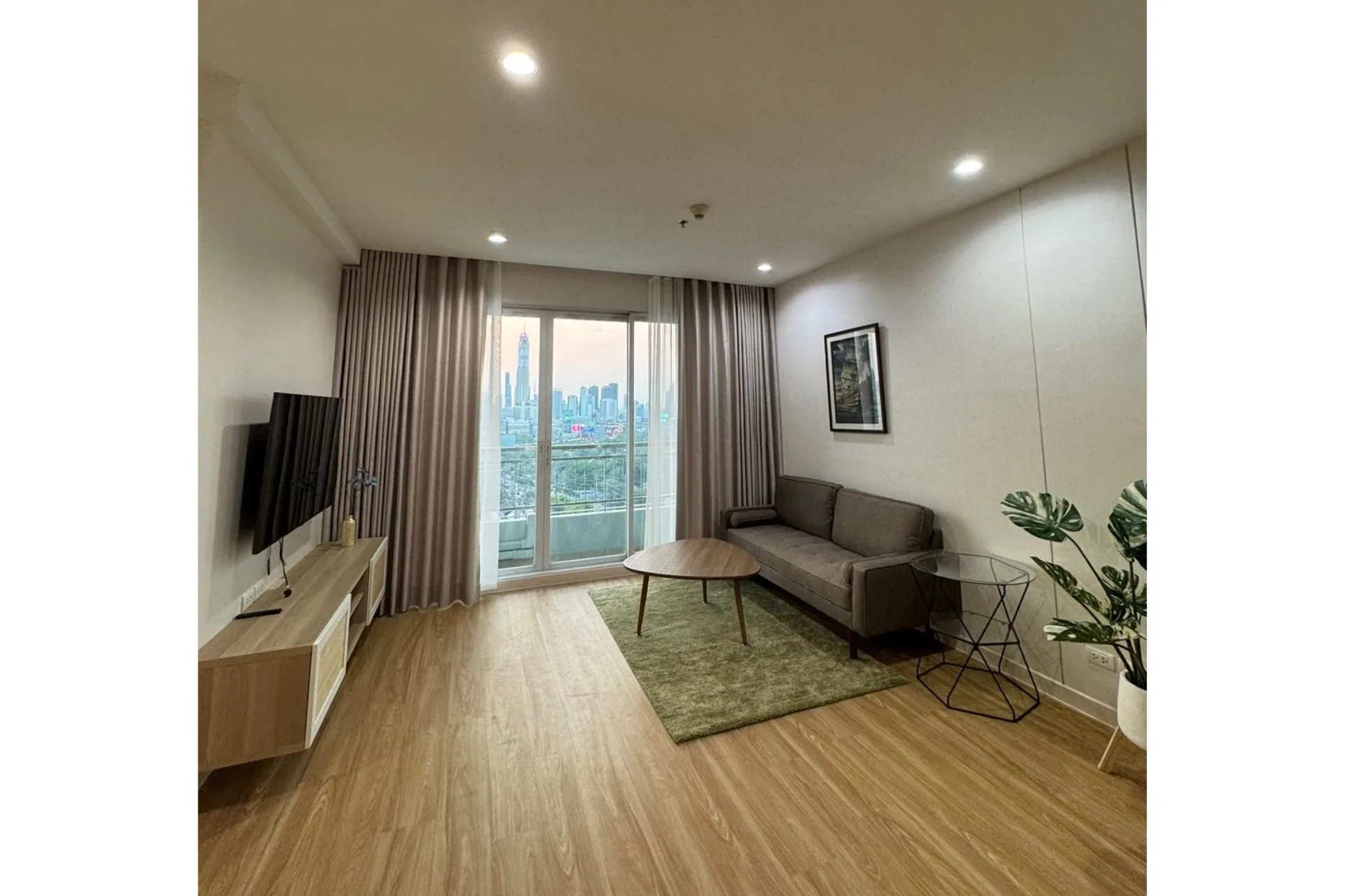 Property photos for Circle Condominium