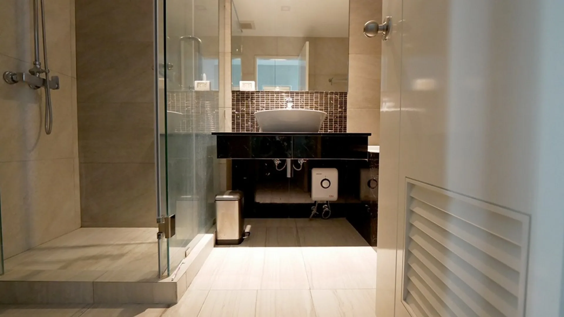 Property photos for Tree Condo Sukhumvit 50
