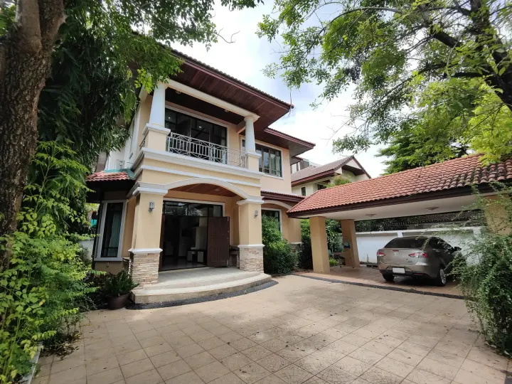 Property photos for Single House Charoen Mit 25