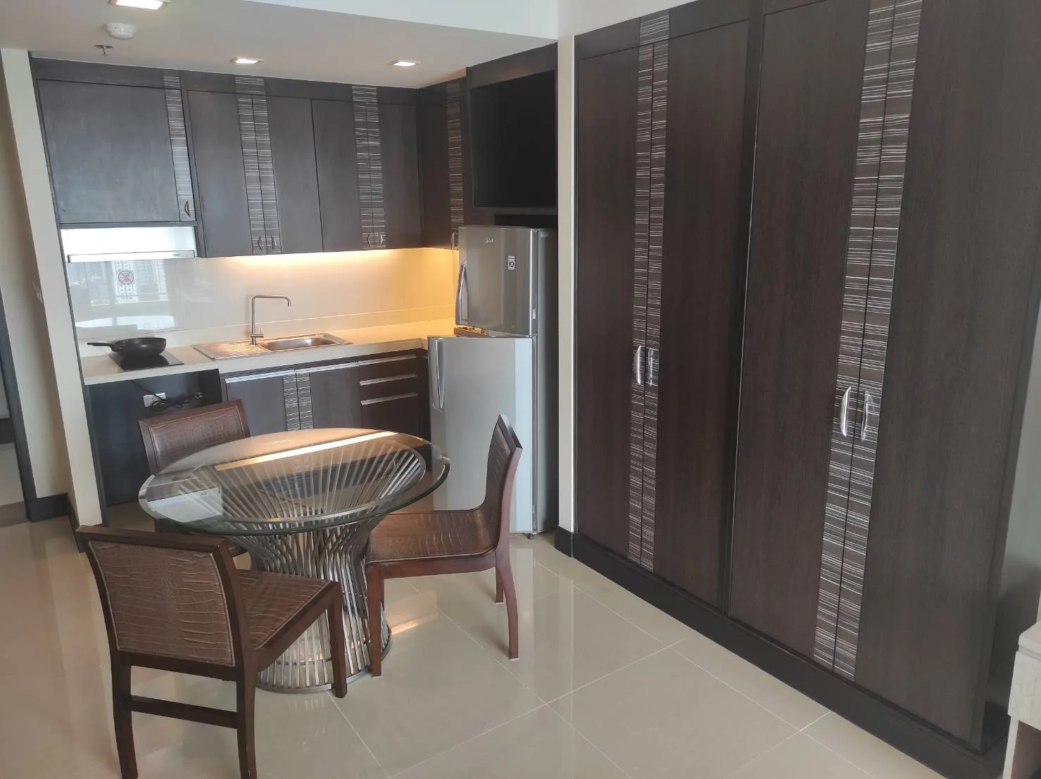Property photos for Jasmine Grande Residence