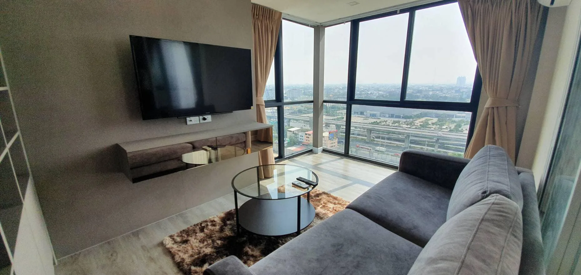 Property photos for The Sky Sukhumvit