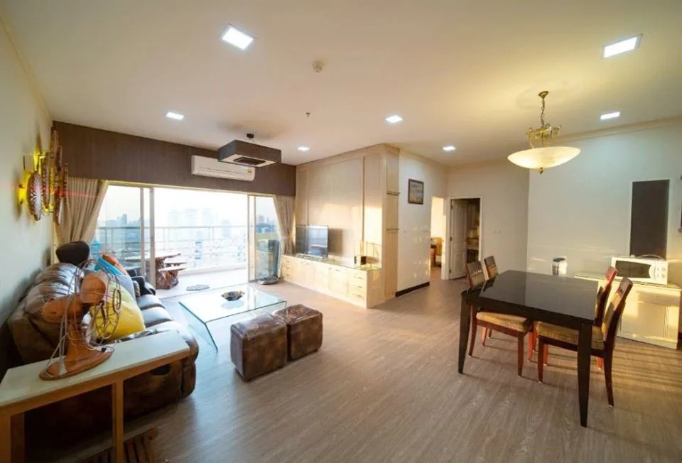 Property photos for The Waterford Diamond