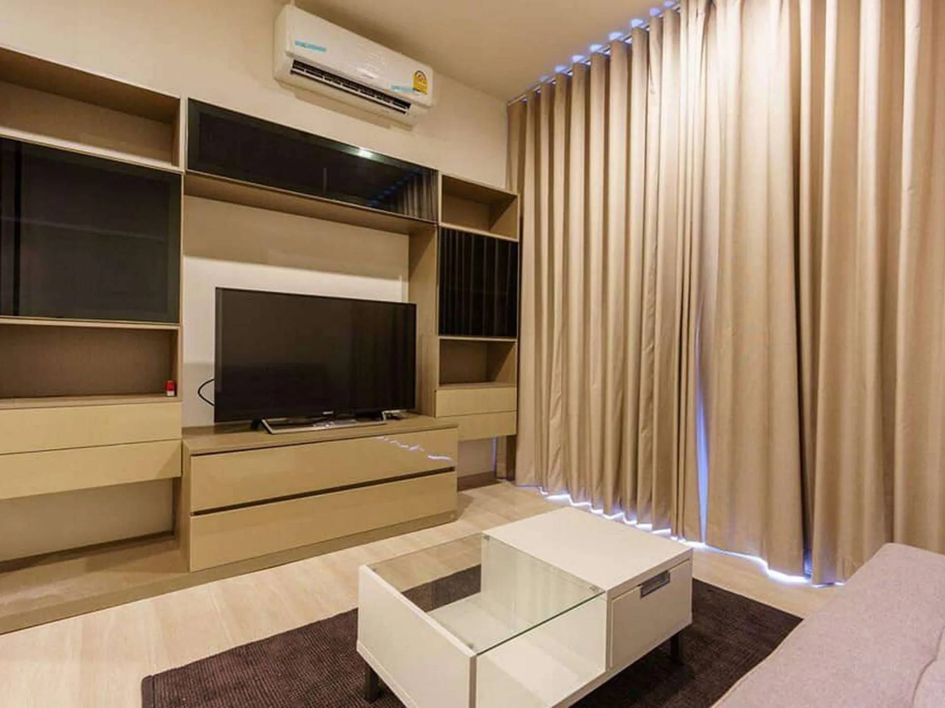 Property photos for Life Sukhumvit 48