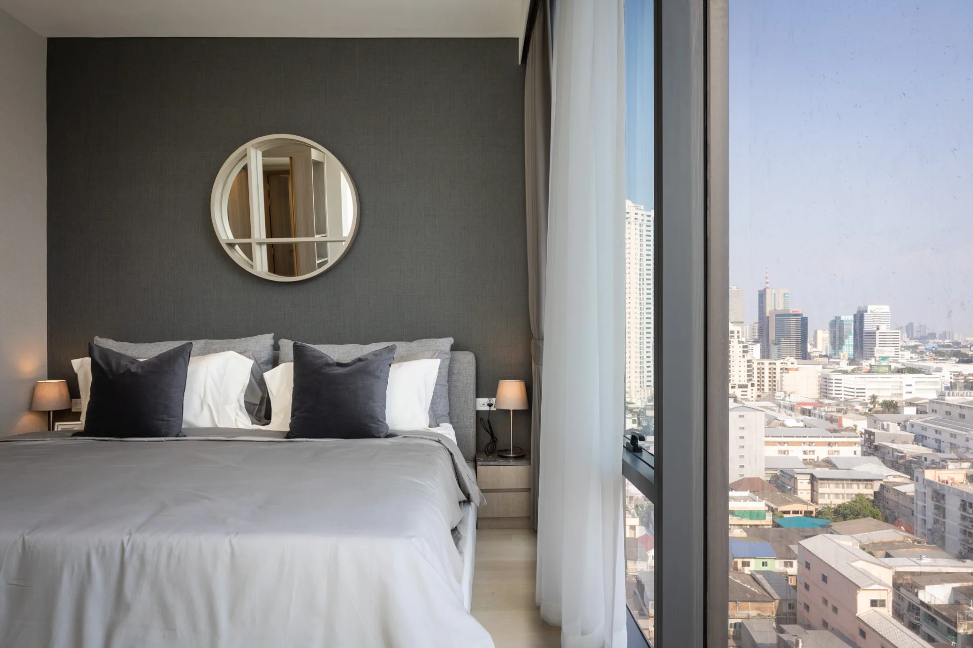 Property photos for Siamese Exclusive Queens