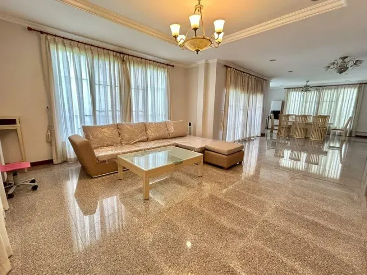 Property photos for Sittarom Regent Sukhumvit 105