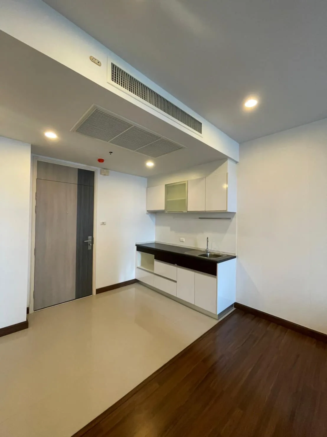 Property photos for Supalai Lite Sathorn - Charoenrat