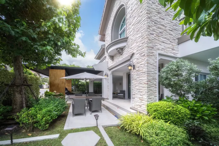 Property photos for Nantawan Ramintra-Paholyothin 50