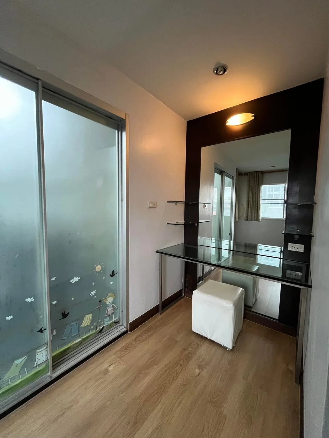 Property photos for Petch 9 Tower