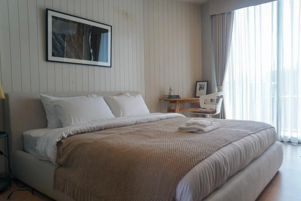 Property photos for Arna Ekamai
