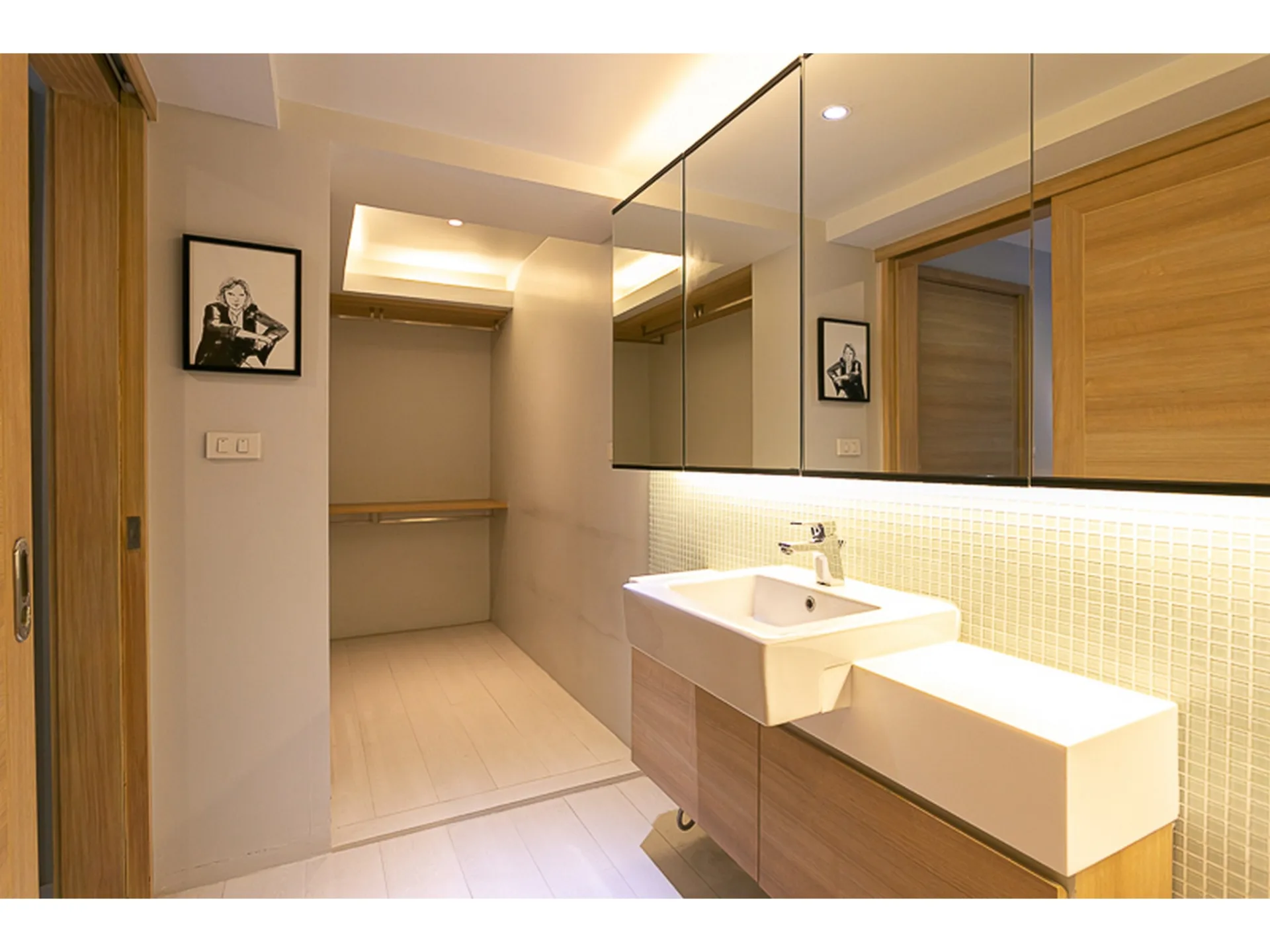 Property photos for L8 Residence