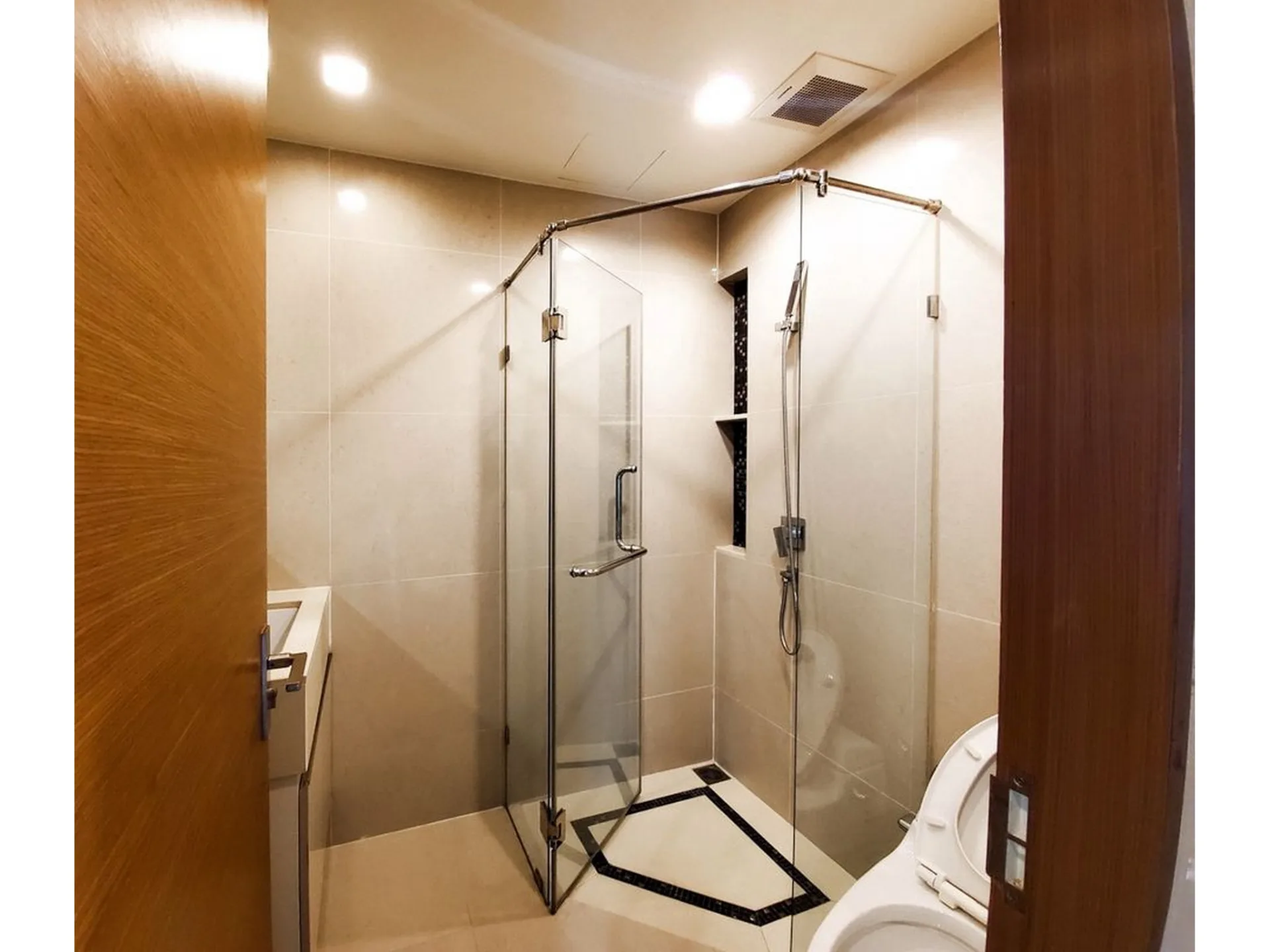 Property photos for The Address Sathorn