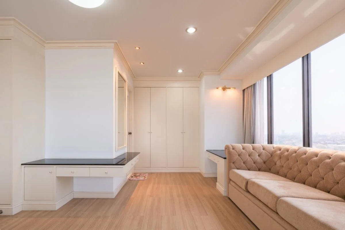Property photos for Regent Srinakarin Tower
