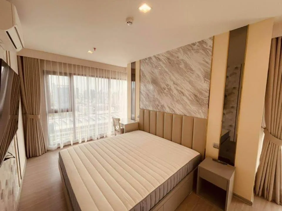 Property photos for Life Asoke Hype