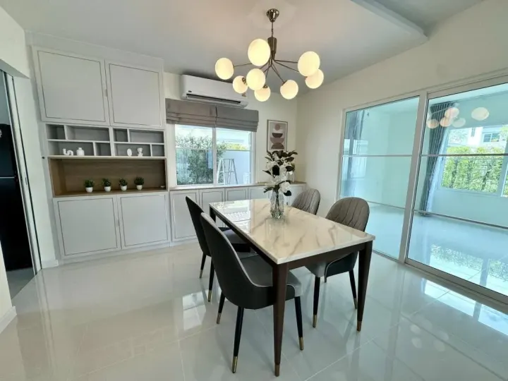 Property photos for Villaggio Srinakarin-bangna