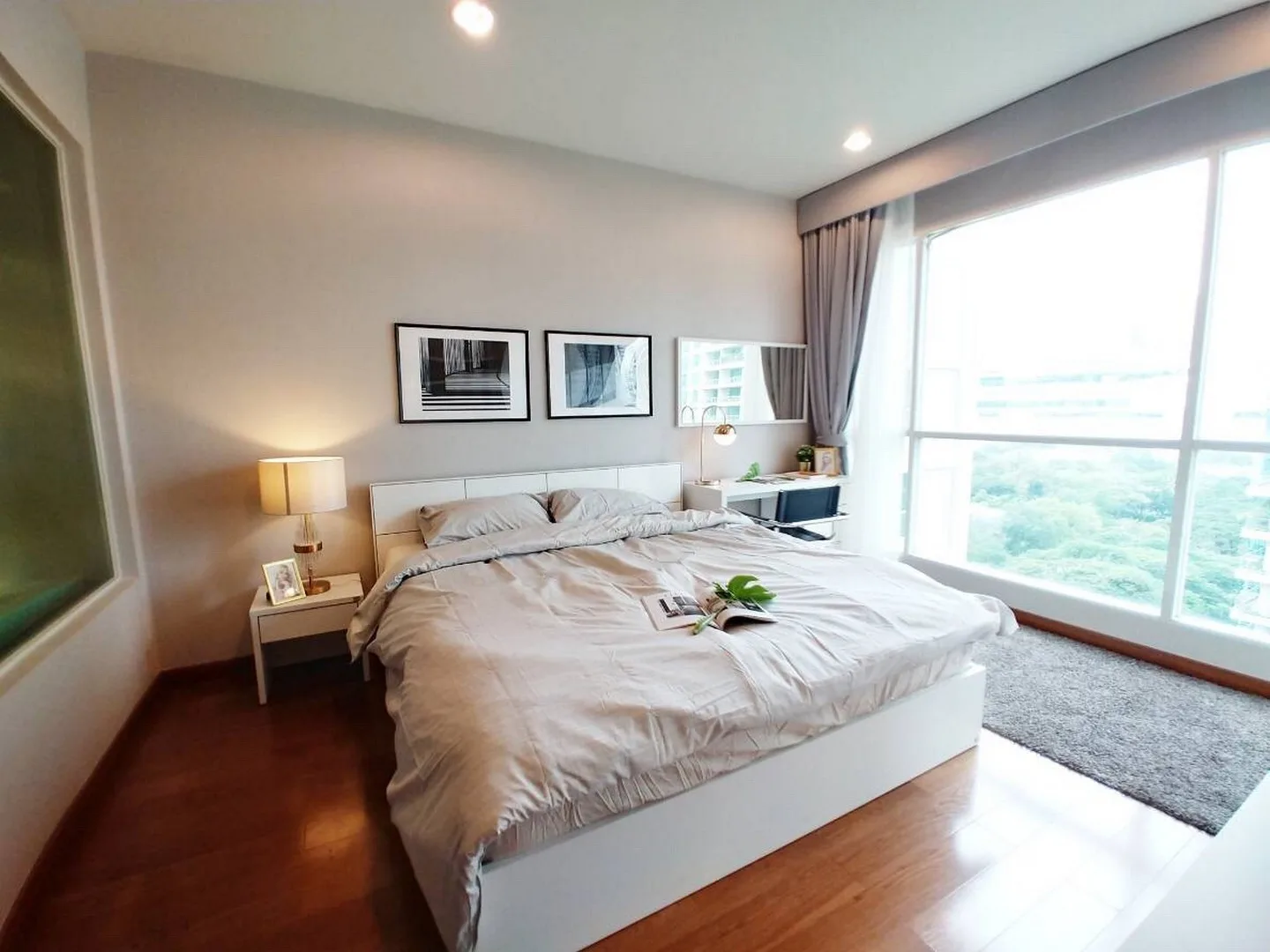 Property photos for The Address Chidlom
