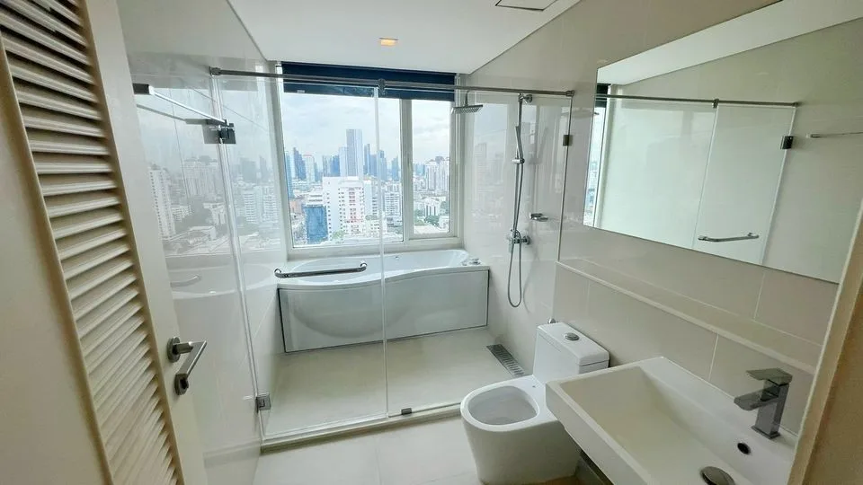 Property photos for Ivy Thonglor