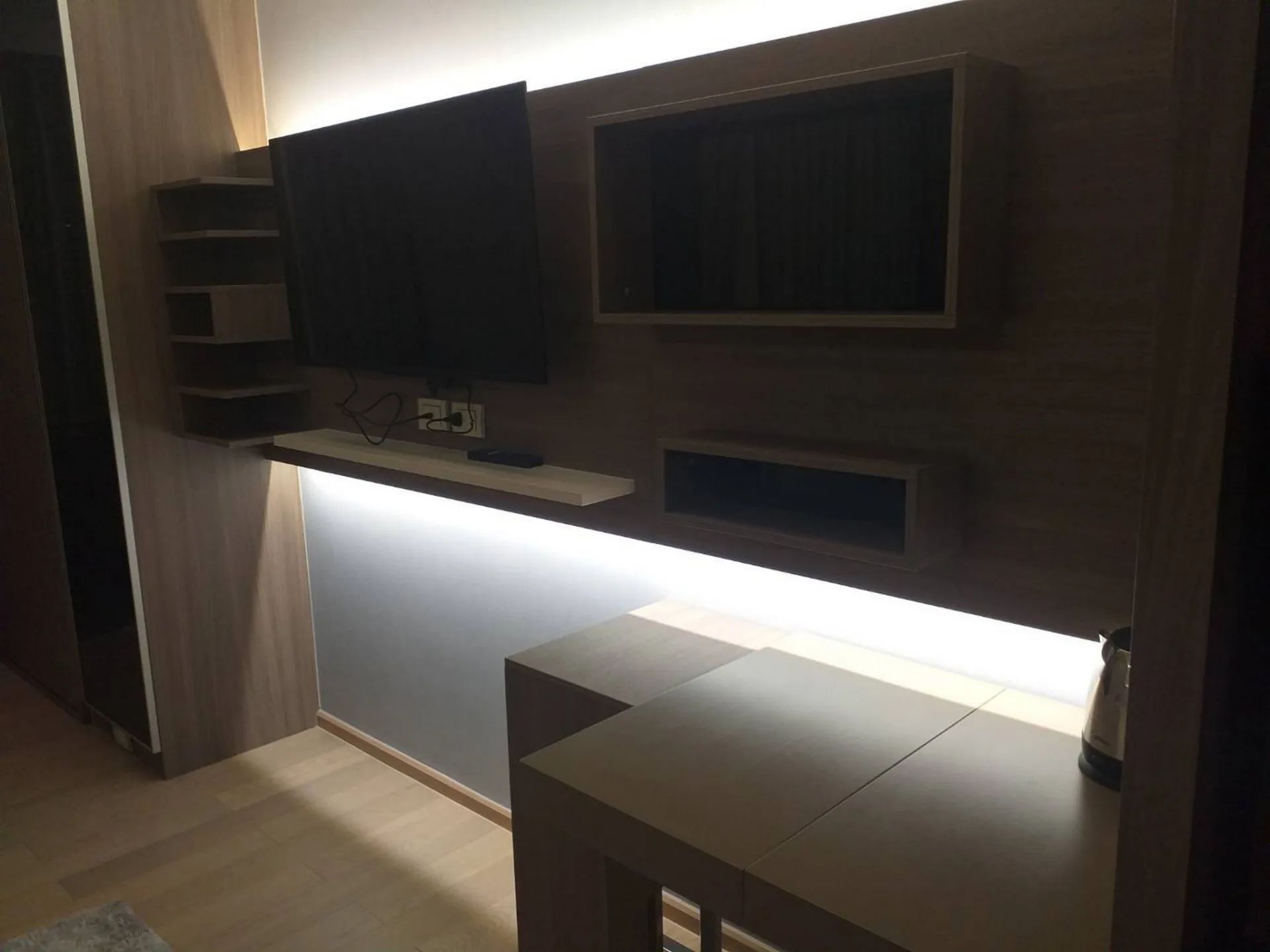 Property photos for Urbitia Thong Lo