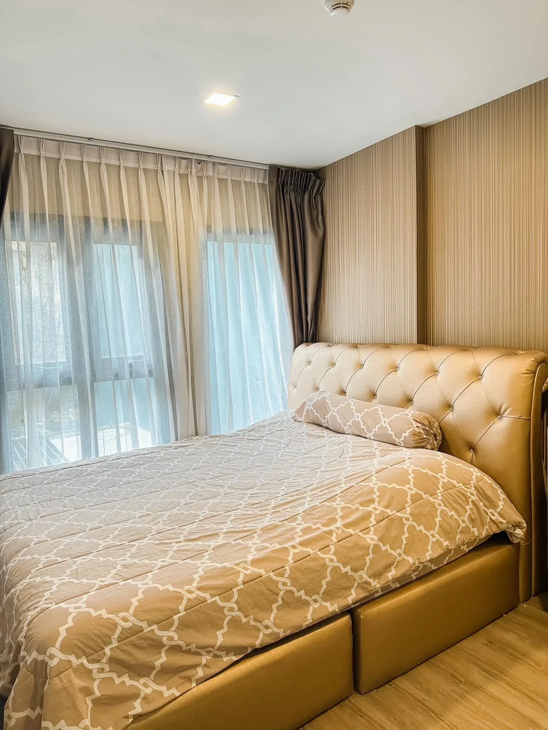 Property photos for THE BASE Sukhumvit 50