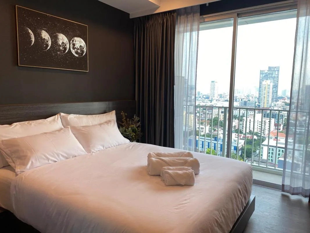 Property photos for THE LINE Phahonyothin Park