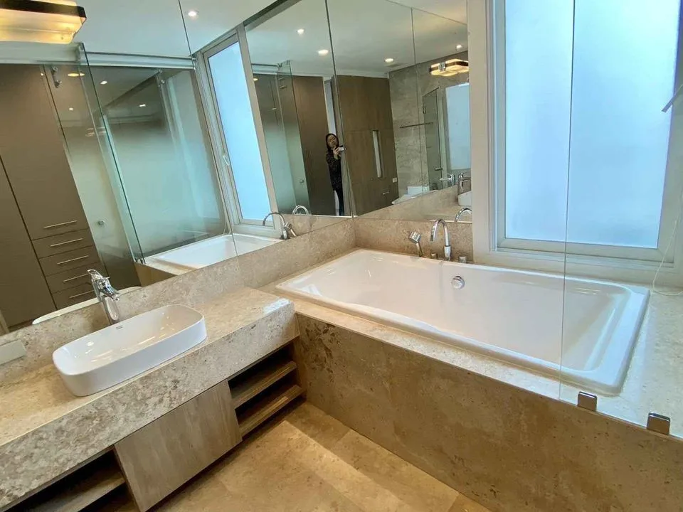 Property photos for Siri Residence
