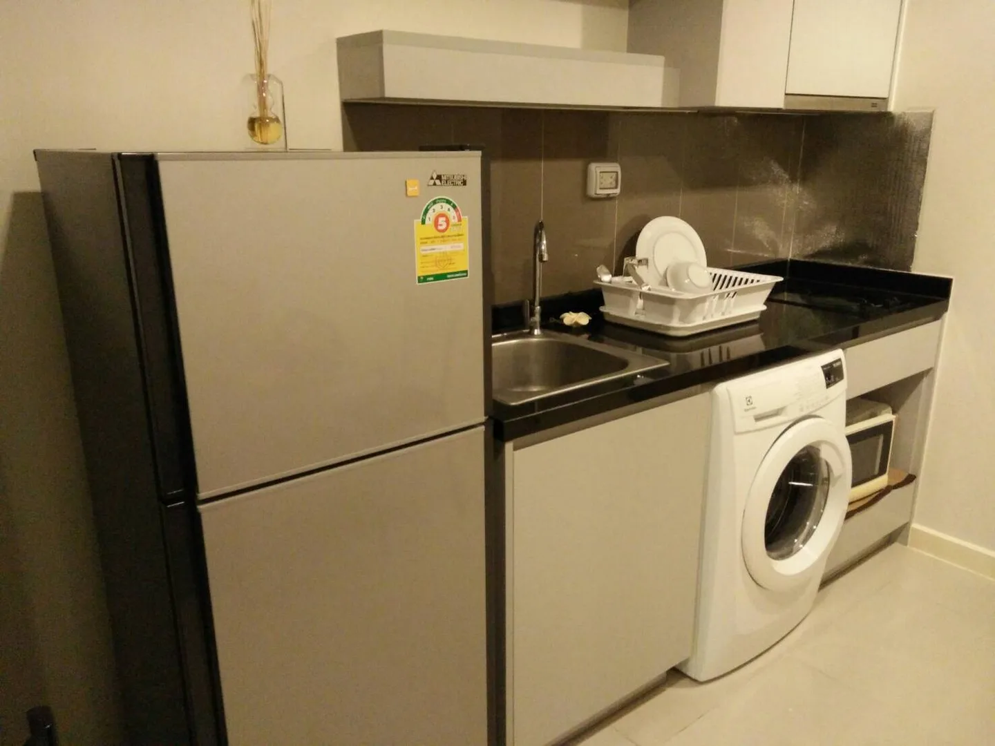 Property photos for Zenith Place Sukhumvit 42