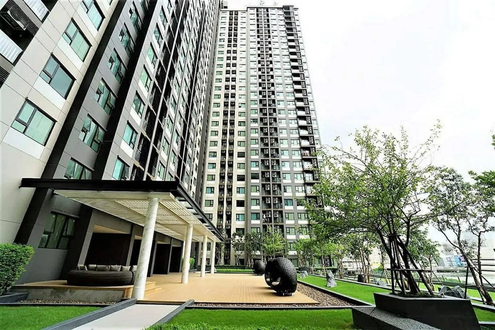 Property photos for Life Asoke