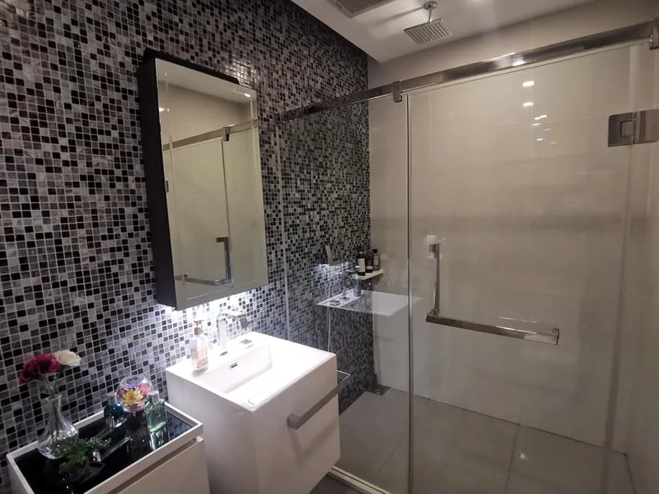 Property photos for 333 Riverside