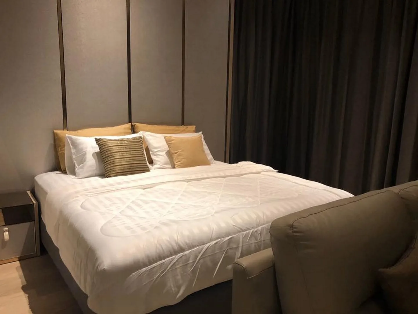 Property photos for Ashton Silom