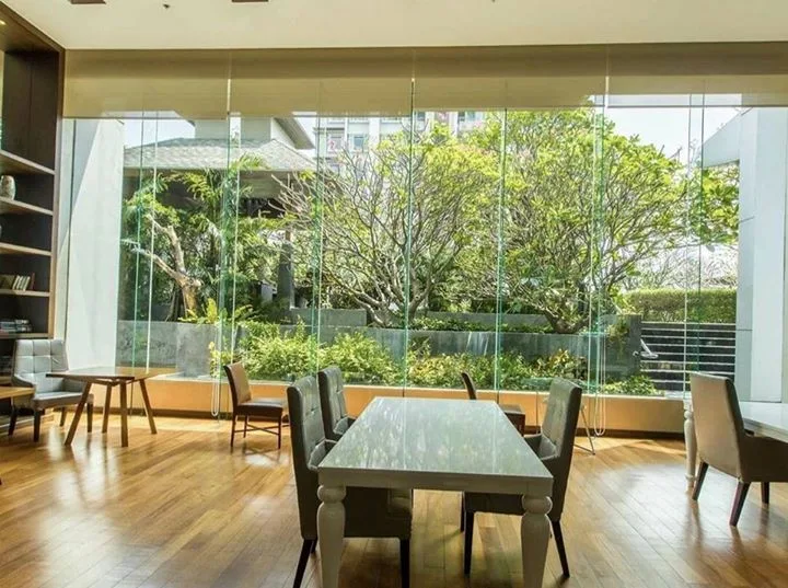 Property photos for Circle Condominium