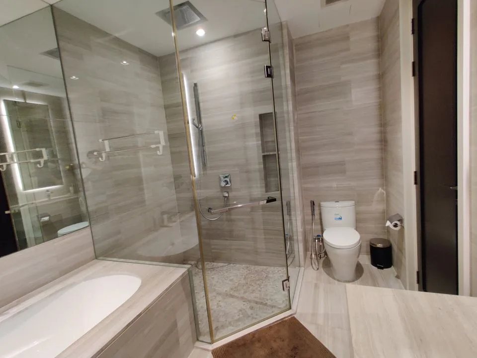 Property photos for The Diplomat 39