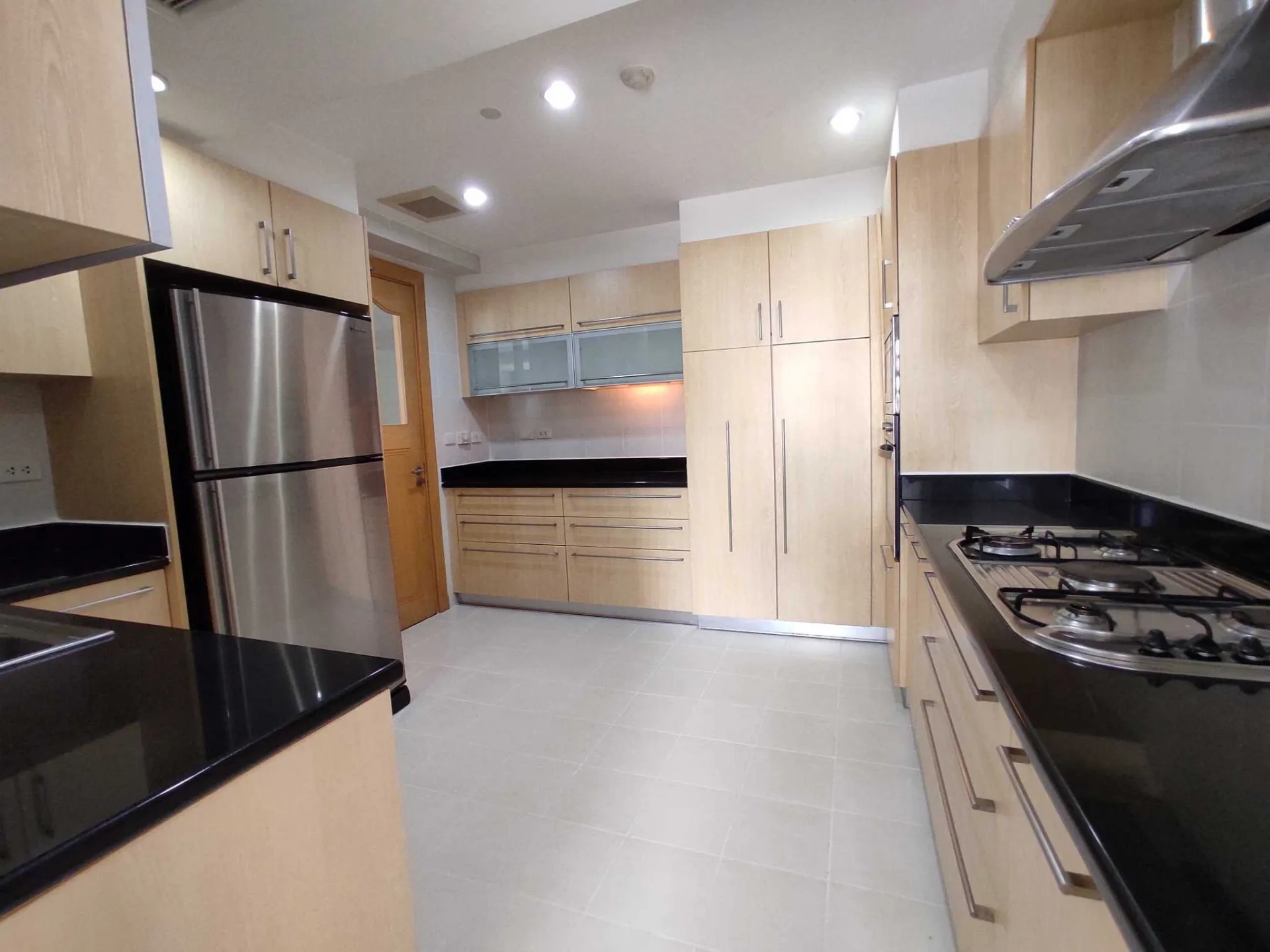 Property photos for Krungthep Thani Tower