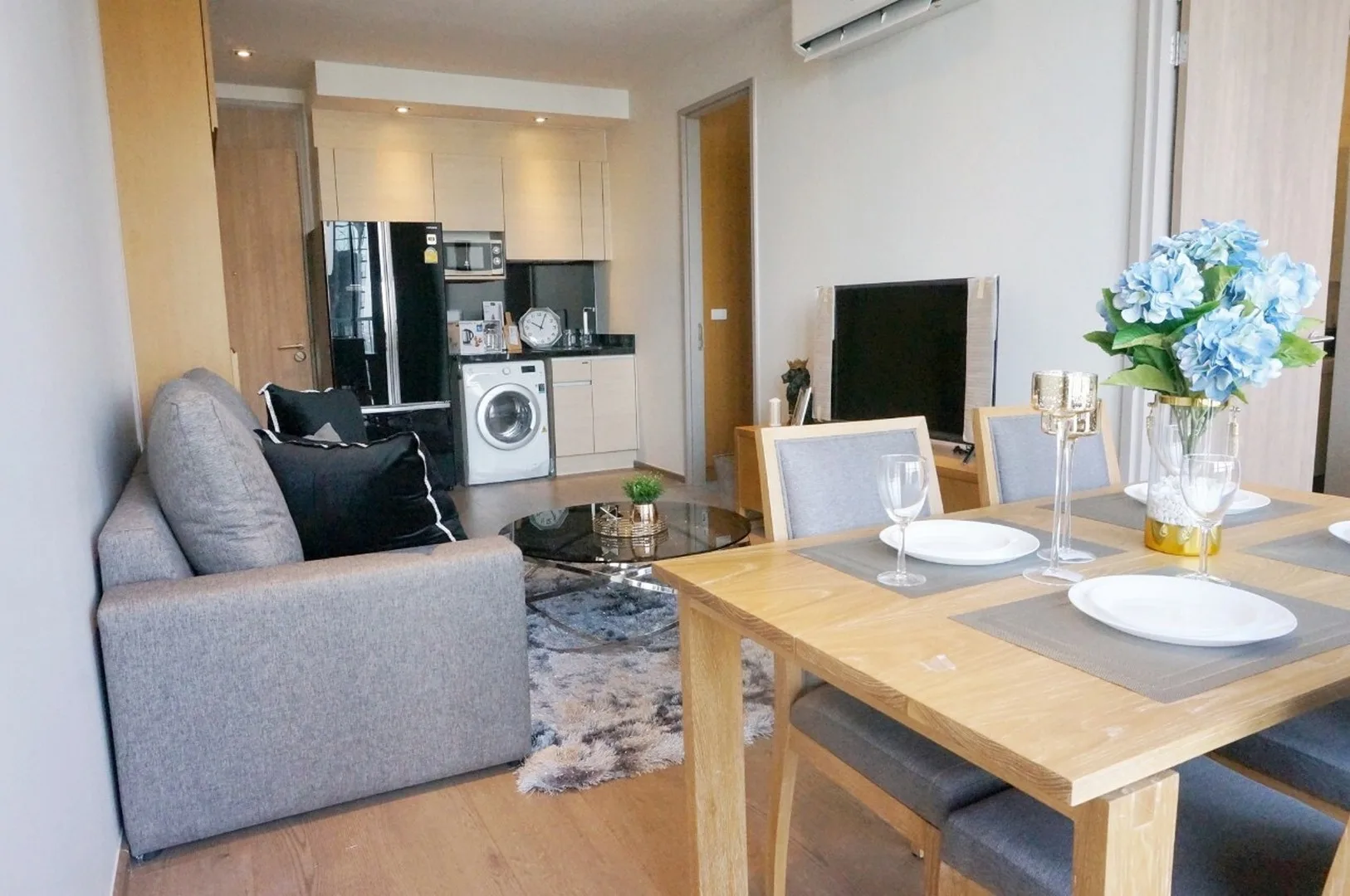 Property photos for Park Origin Phromphong
