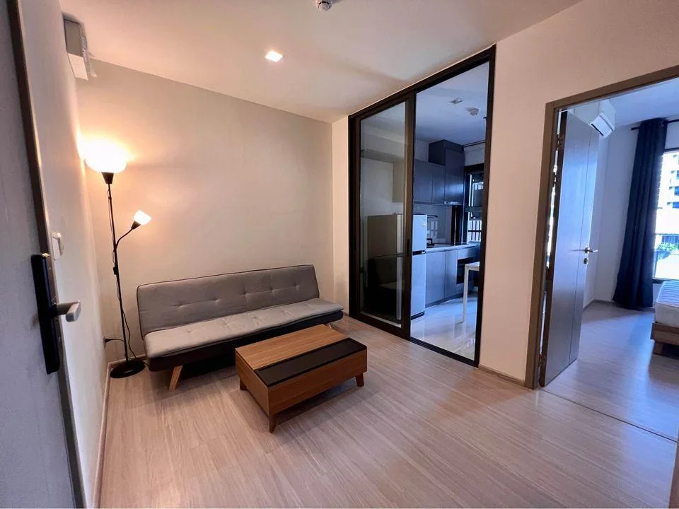 Property photos for Life Asoke Hype