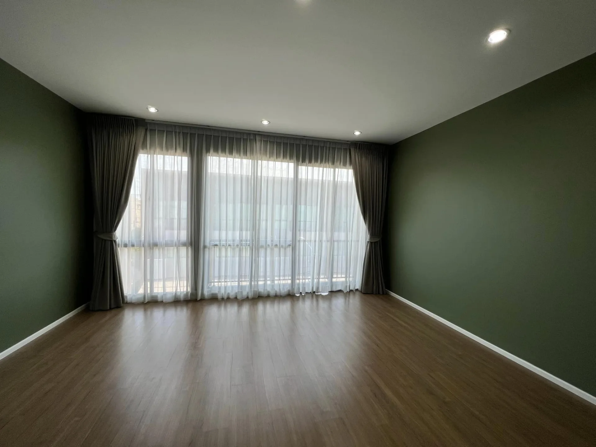 Property photos for Baan Klang Muang Rama 9