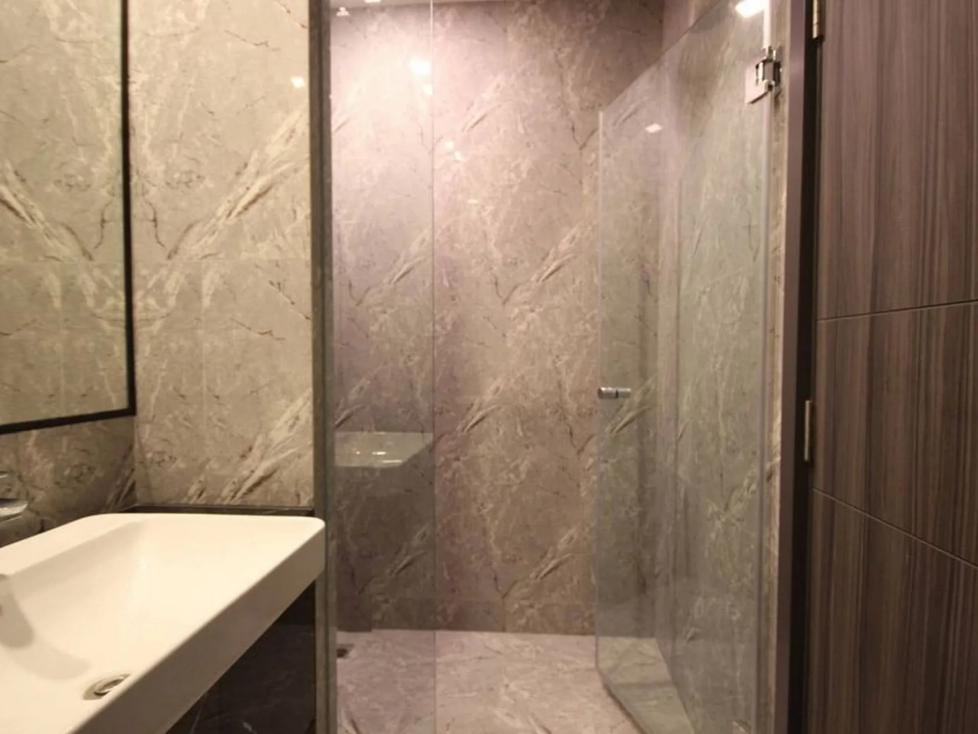 Property photos for Ashton Asoke